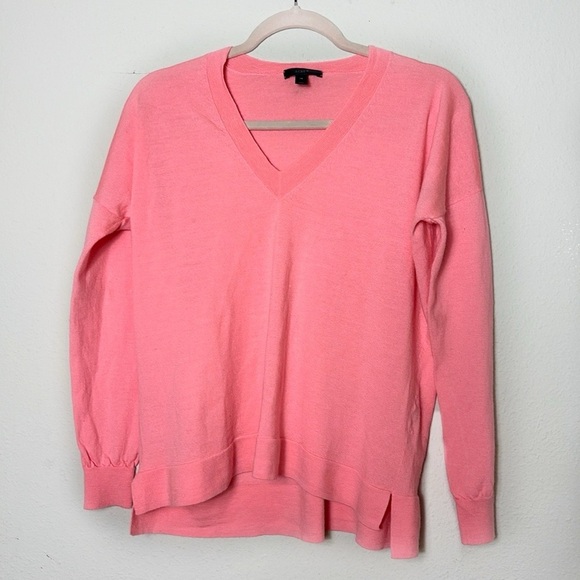 J. Crew 100% Merino Wool V-Neck Lightweight Pullover Sweater size XS - Picture 10 of 11